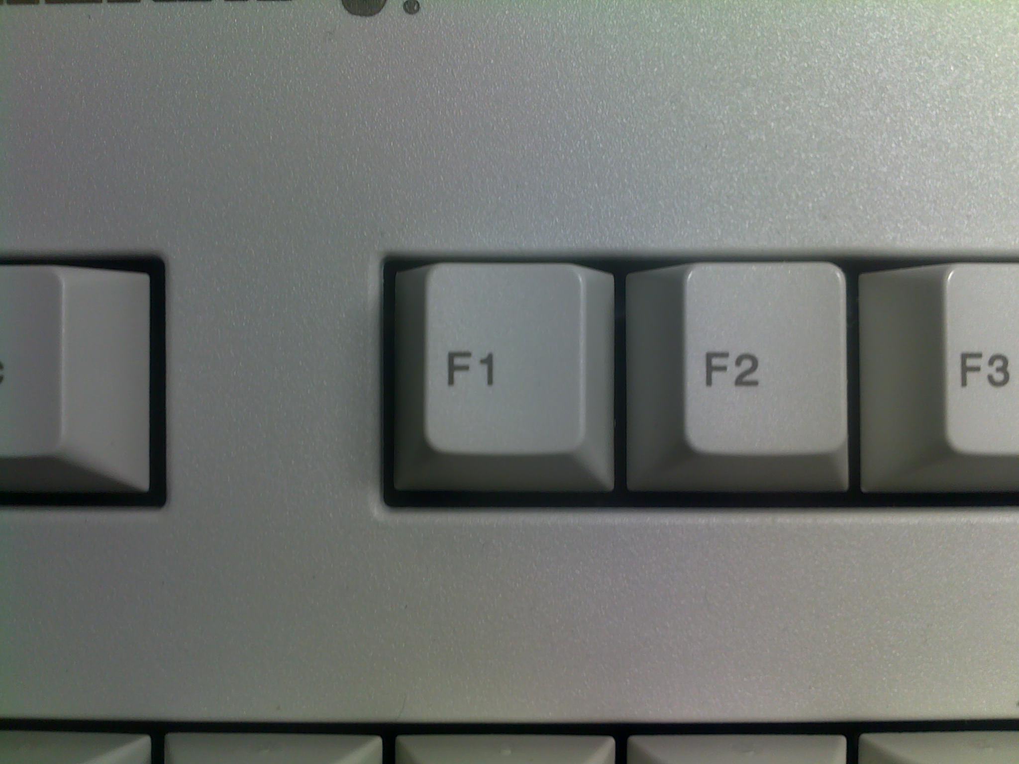 ٿFF1ߵķ϶ԱF4ұߵ
