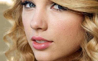 Taylor Swift (21).jpg