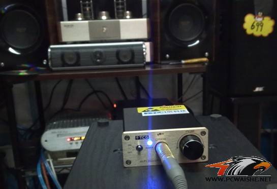 ���Ƽ�t1+�������棩��һ����ɫ��С����