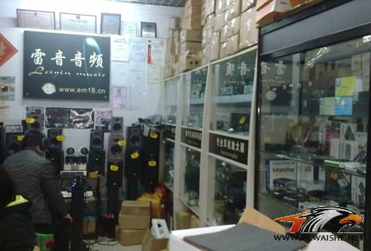 ���Ƽ�t1+�������棩��һ����ɫ��С����