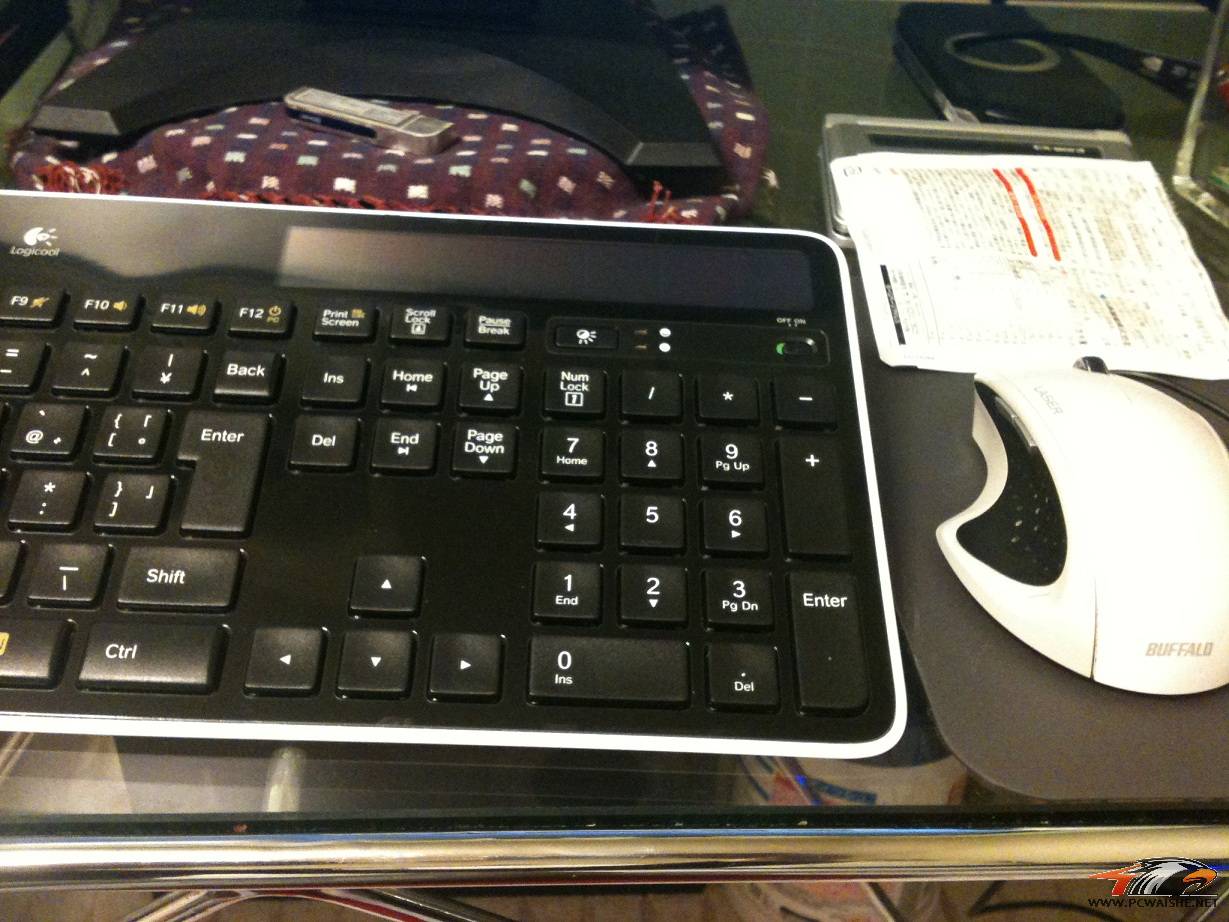 Logicool K750 ����