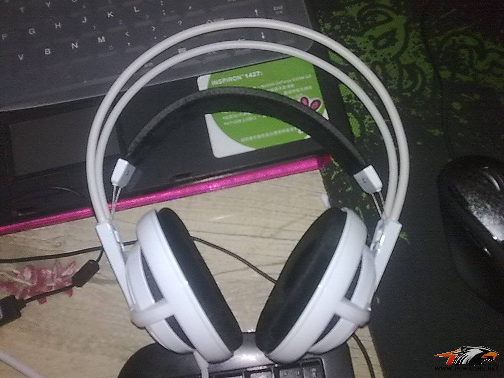 ۼ V1
