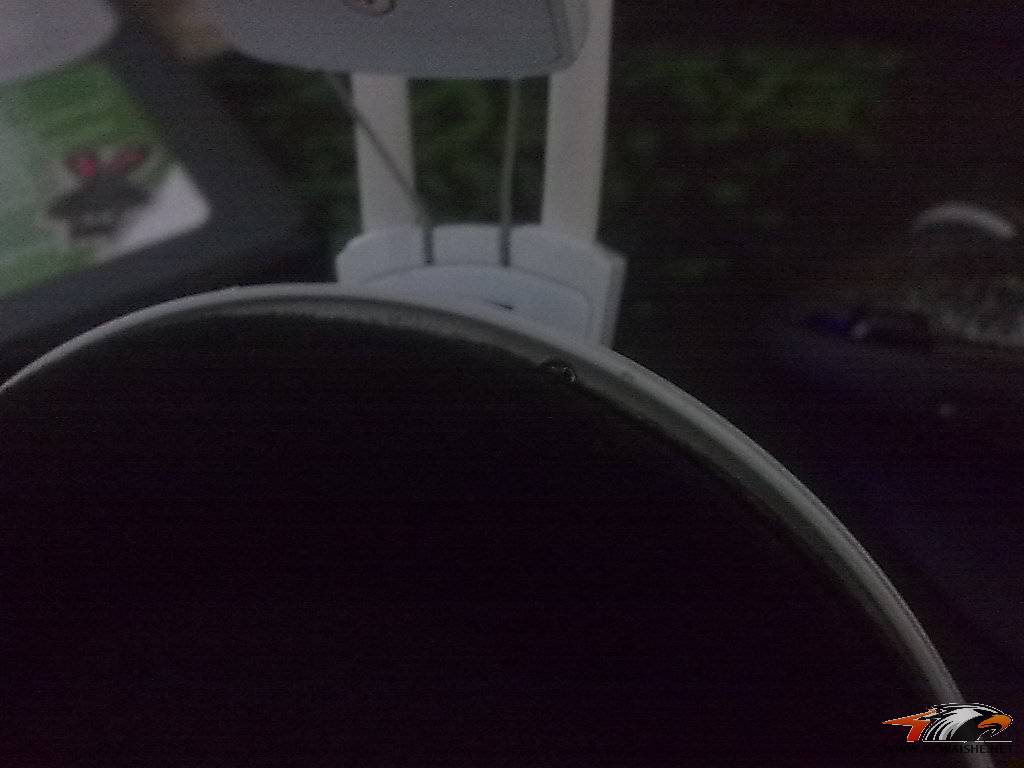 ۼ V1