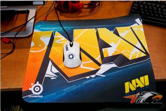 SteelSeries Qck+ Limited Edition Natus Vincereʵ������ع�