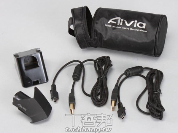 ������!? ������������˫�õ羺��M8600����