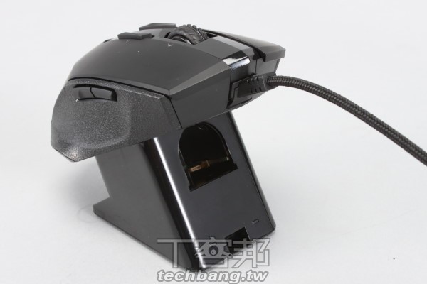 ������!? ������������˫�õ羺��M8600����