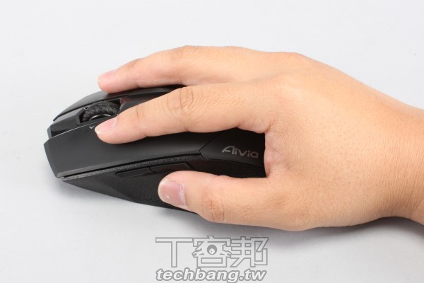 ������!? ������������˫�õ羺��M8600����