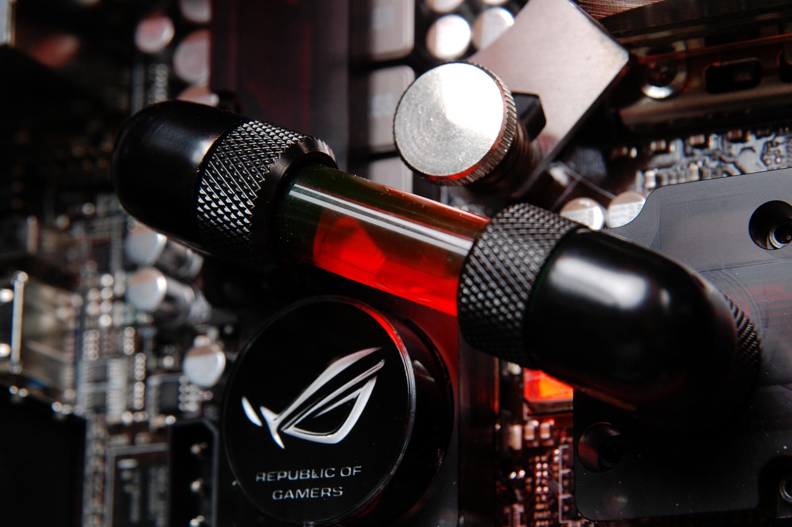 Bitspower+ROG+Antec+������+Benq.Cherry���ḽ��....4W����������