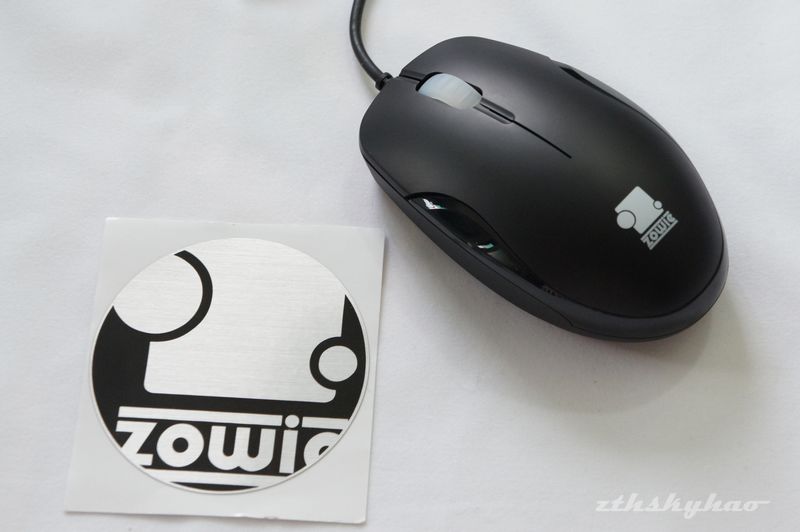 zowie-mico-photo-8.jpg