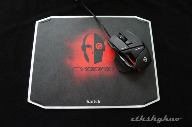 cyborg-v5-gaming-surface-13.jpg
