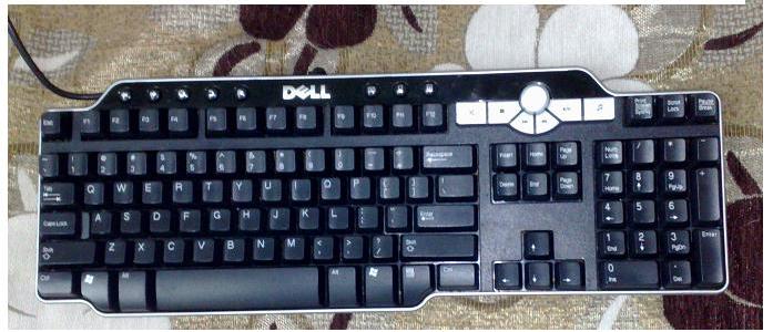 ��������Ĥ���̵¹�Cherryӣ�ҳ������� G82-27000EU 9�� + DELL 8135 8.5��