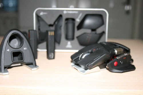 ��������װ������Ҫ���۾�Ŷ������Jabra stone2 ��Cyborg r.a.t 9