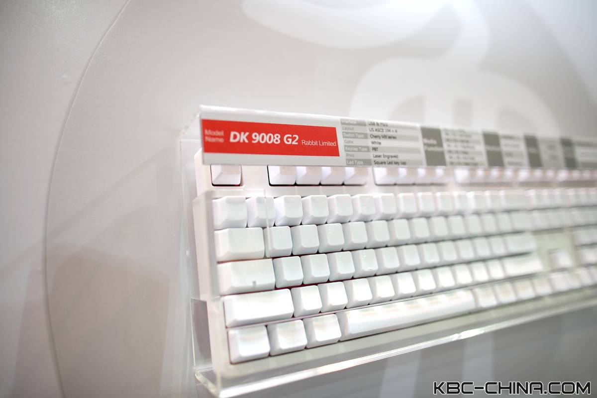 ��Ͷ��Ʊ��~ DUCKY ţ �� ���ĸ���YY��