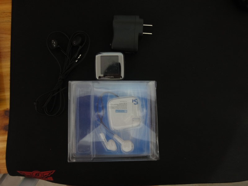 �����ۡ� �Ͼ�������9.5�� ������GO GEAR SPARK 4g mp3