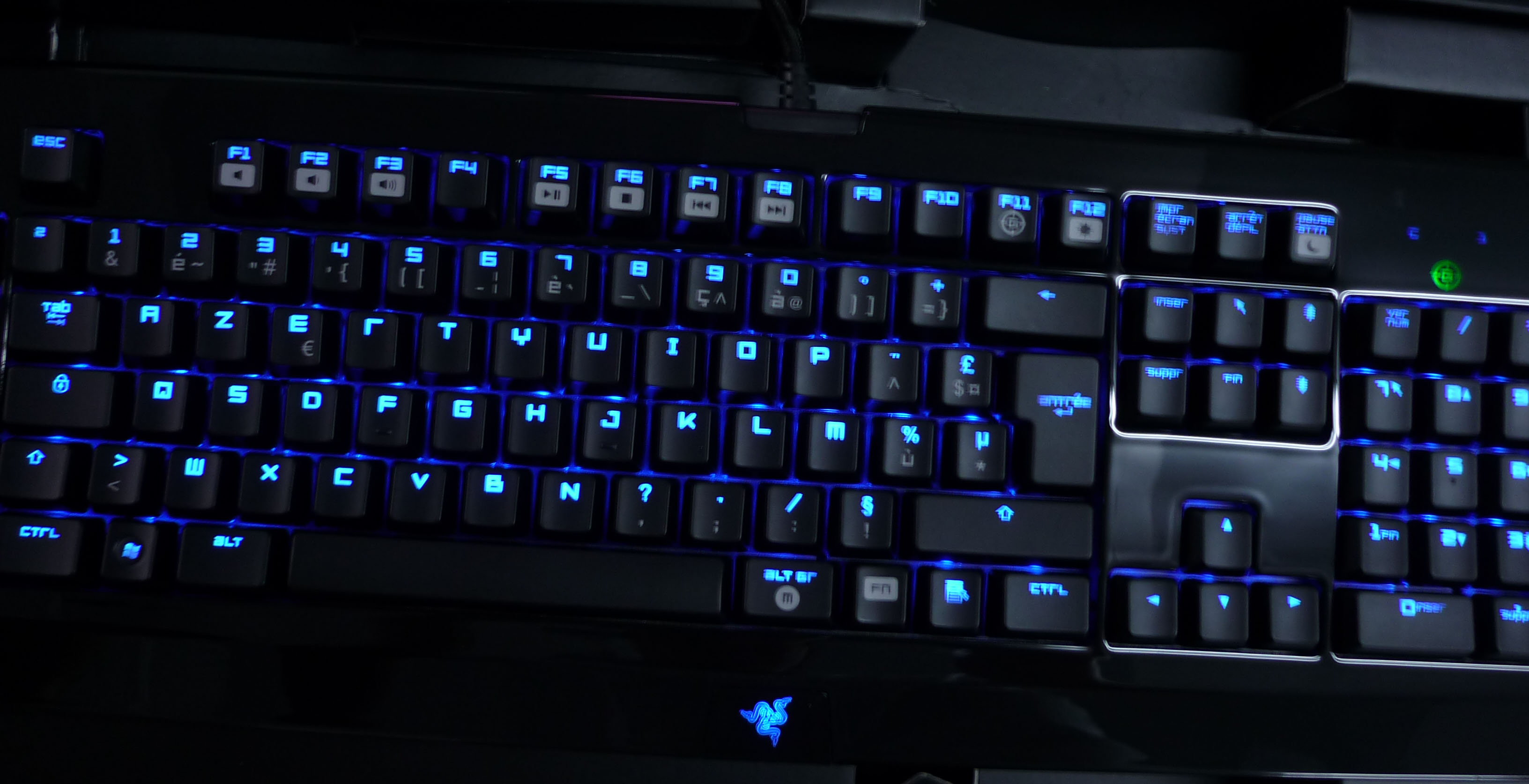 ���ݳ� ȫ��ŷ�ĺڹѸ��ռ��� 650��