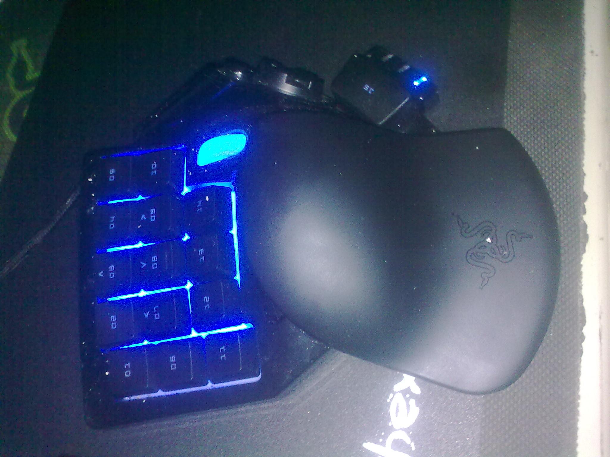 �����RAZER��NOSTROMO����ǳ�ɳ��