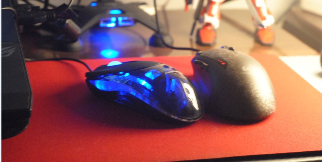 ��β����ɫ����  - -