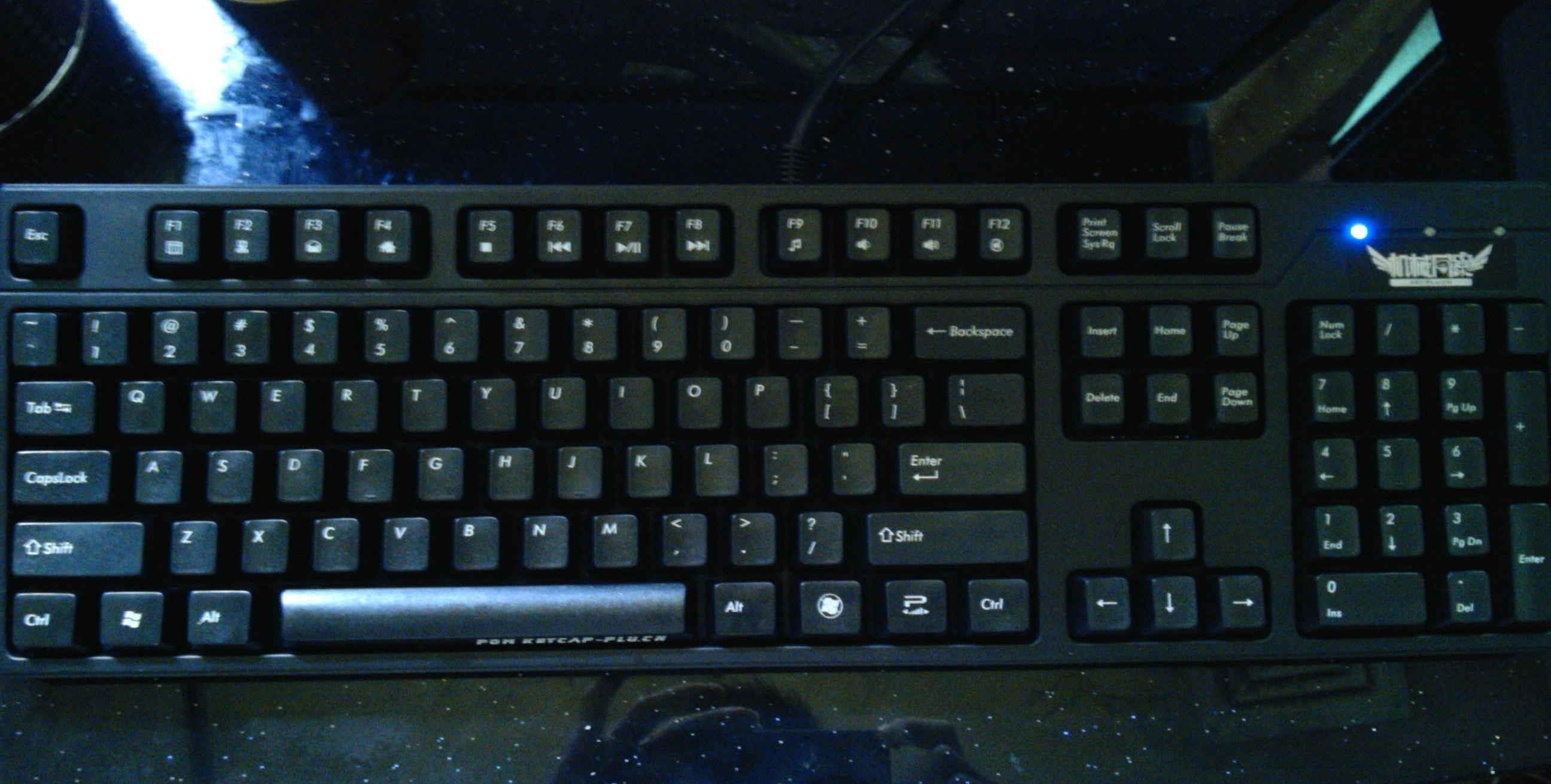 ��9.9���� PLU ML-G3000 �޳�ͻ��ɫ����