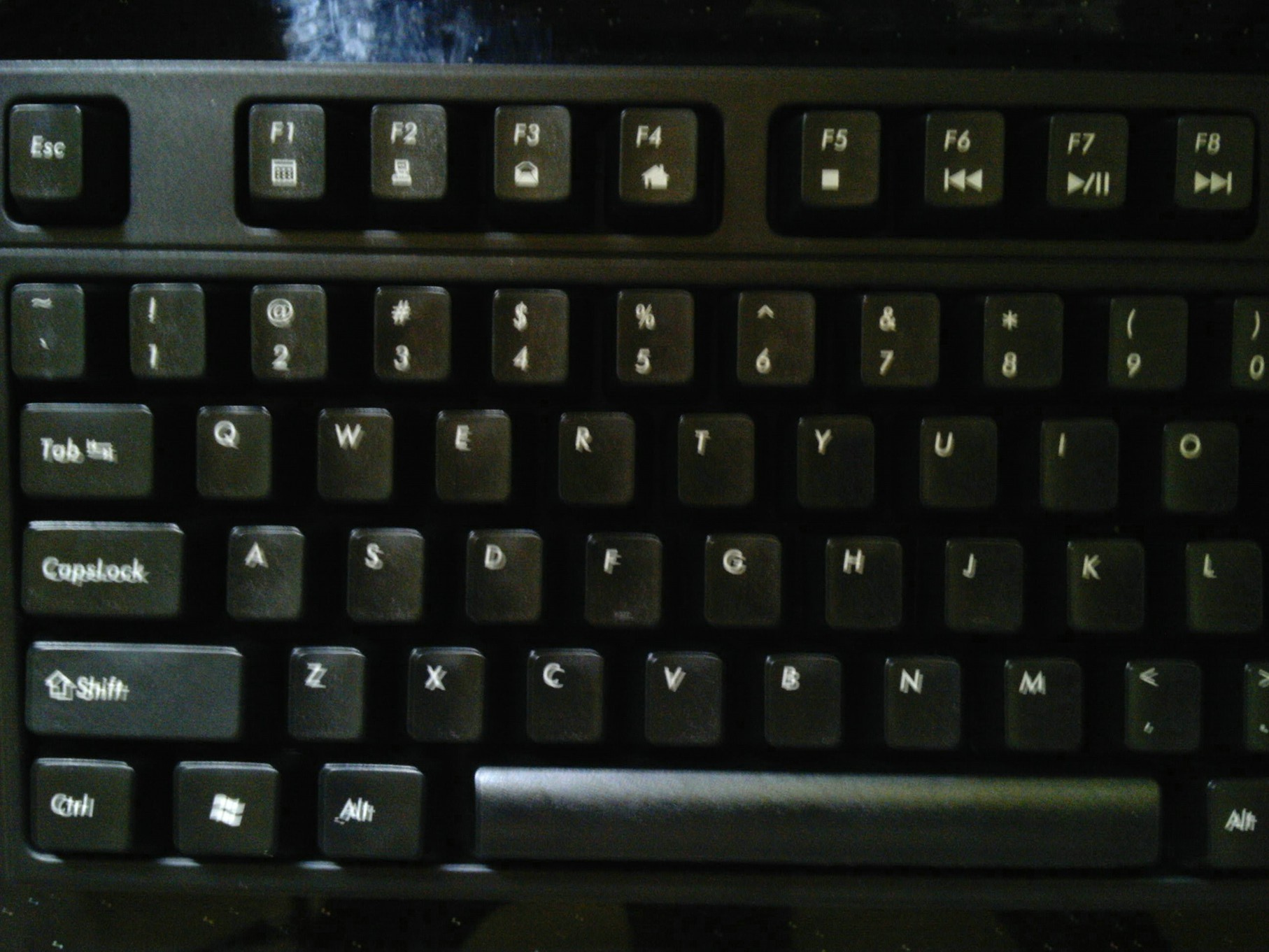 ��9.5���� PLU ML-G3000 �޳�ͻ��ɫ����[�ѳ�]