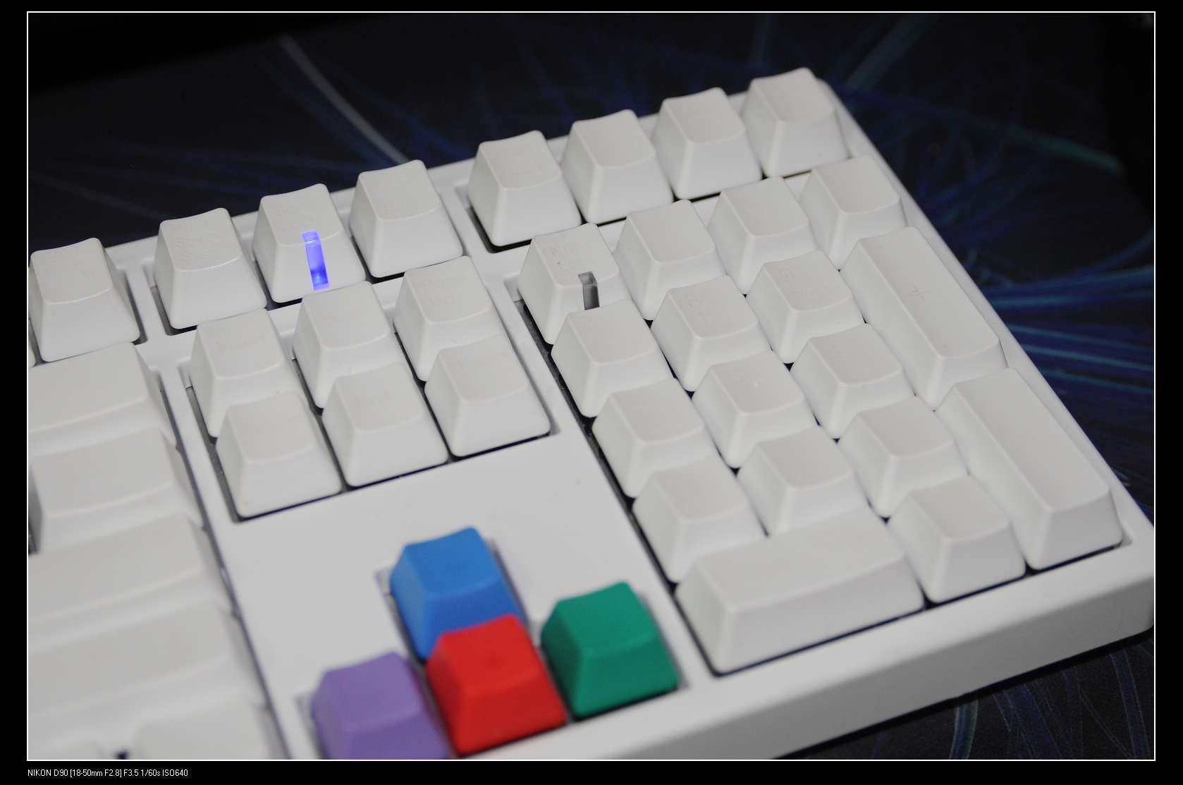 ��һ��ABS��ͬ�̲��ᣬPBT104��ͬ�̼�ñ�������ȳ�����