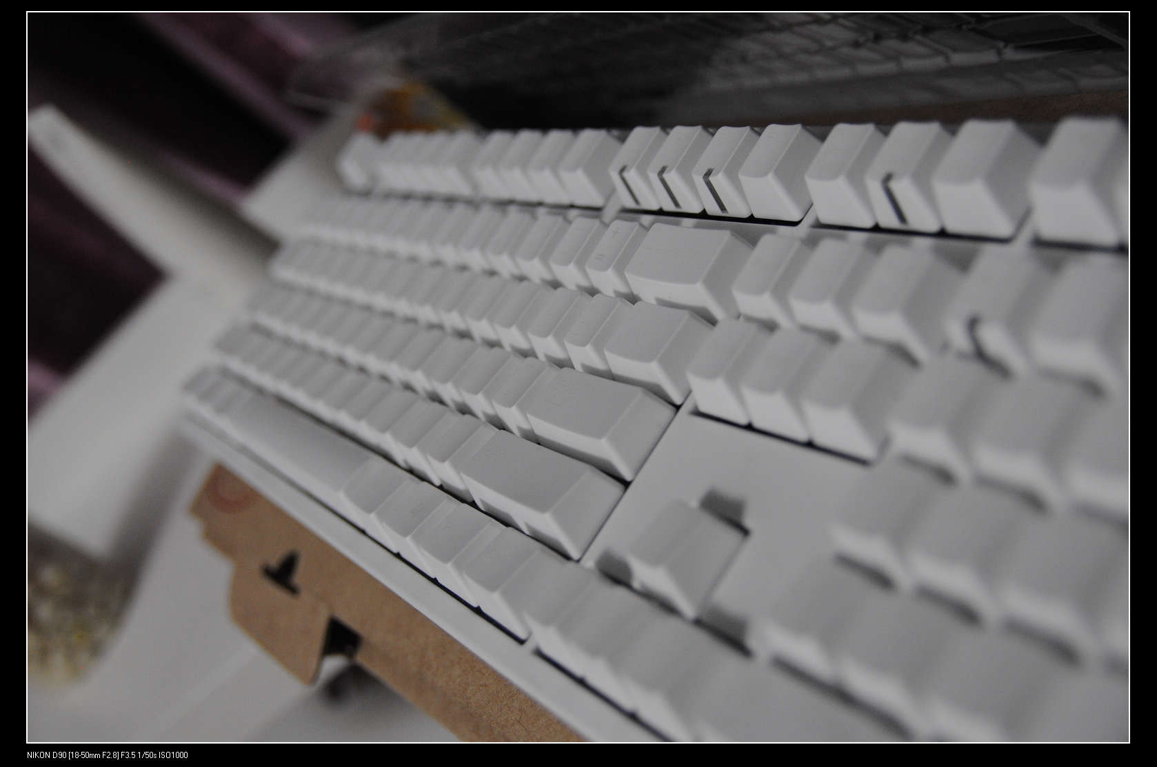 ��һ��ABS��ͬ�̲��ᣬPBT104��ͬ�̼�ñ�������ȳ�����
