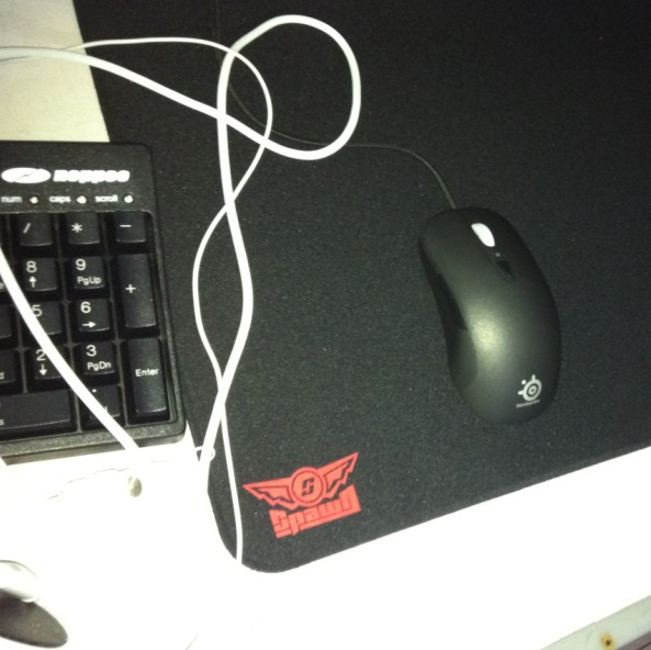 ����9��Steelseries XAI ʮ�����������һֻ�����������
