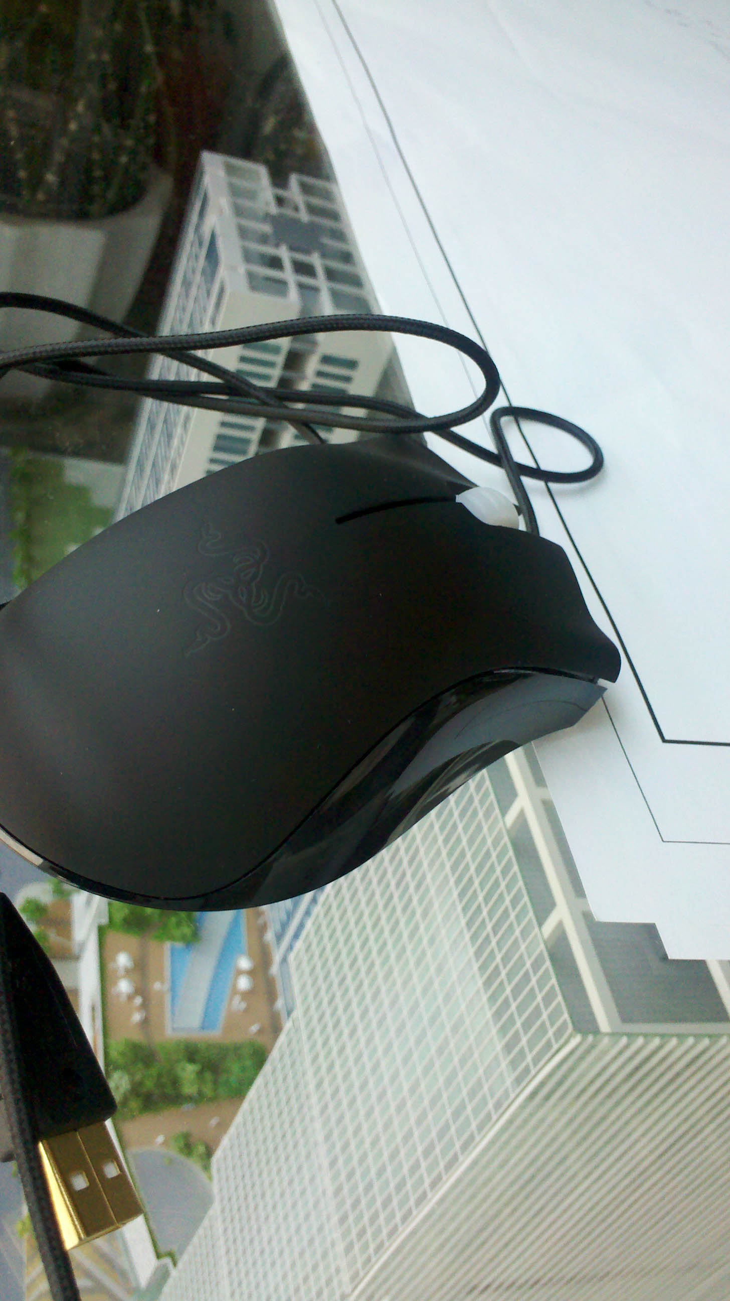 ��14���ۡ��ѱ�Ԥ�� ��ƷRAZER��������  95�� ����
