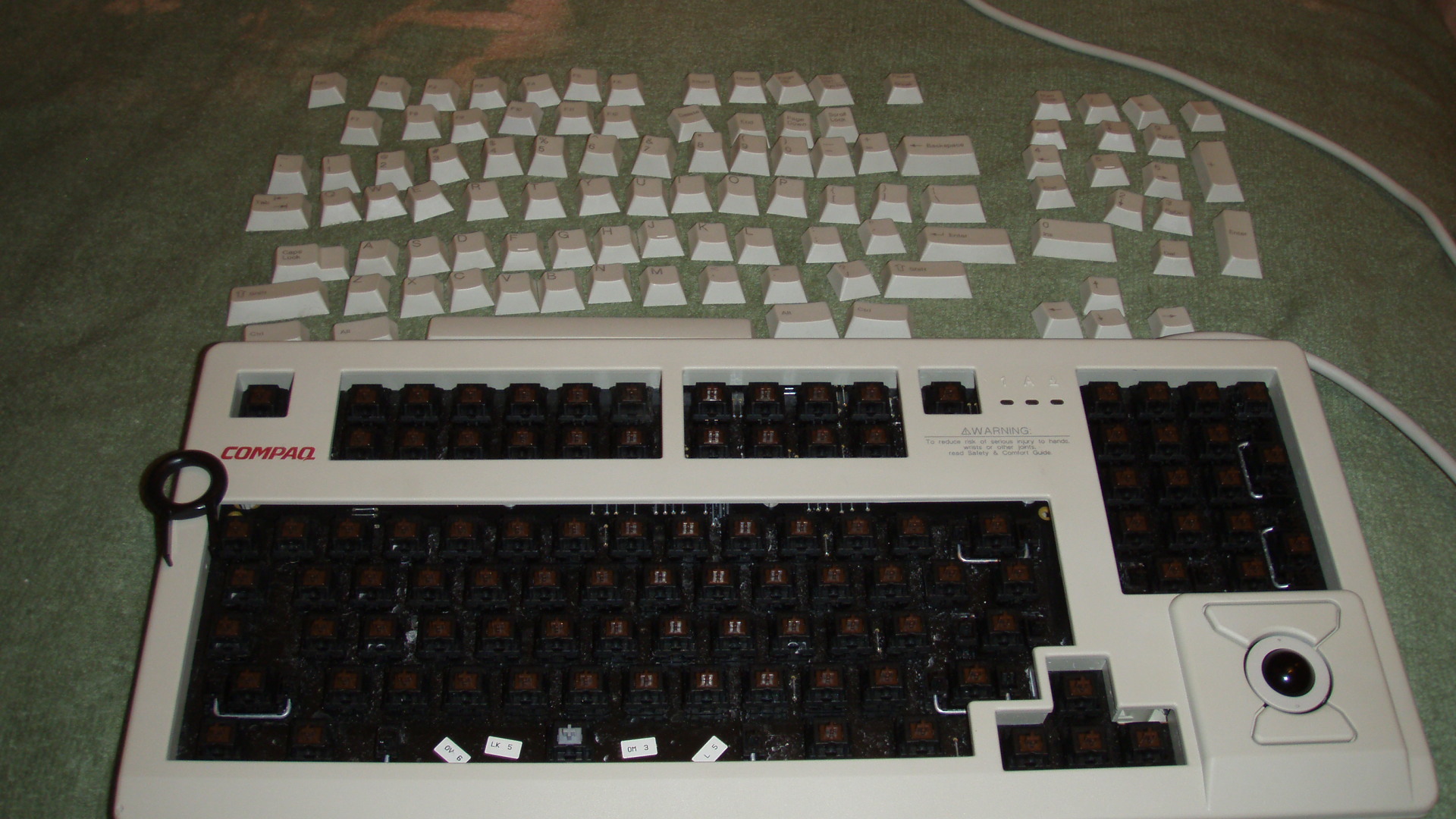 е ʹ Ӱ  