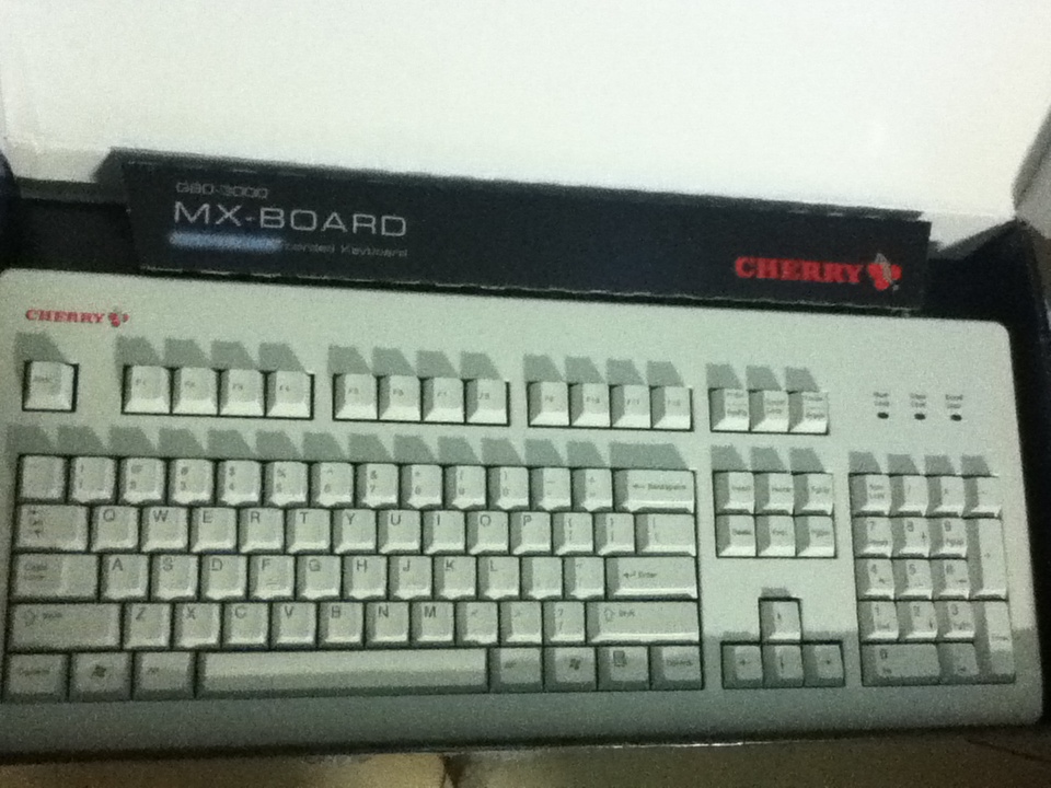 ����CHERRY 3494��ɫ����