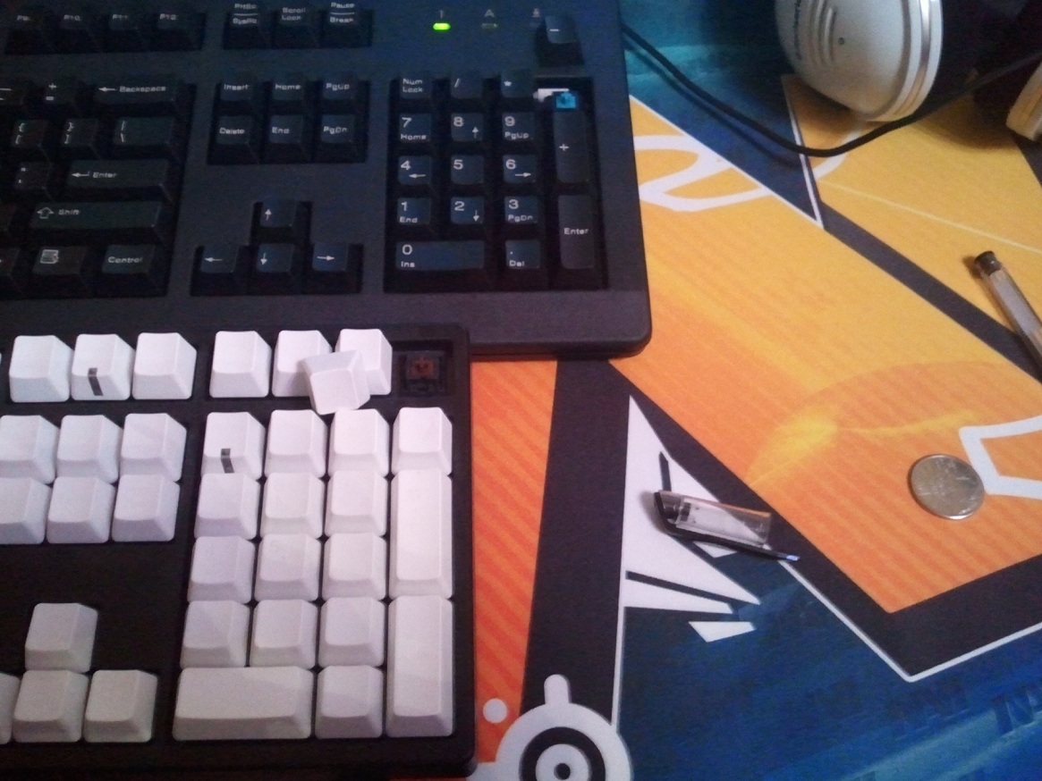�� Cherry G80 3000 Steelseries 5HV2