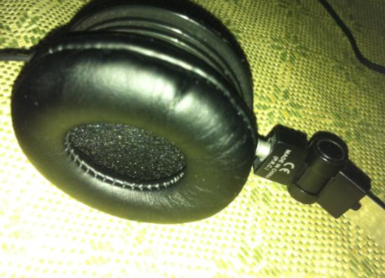 ������������AKG K26P+SteelSeries QCK++ӣ�Ҳٿش��