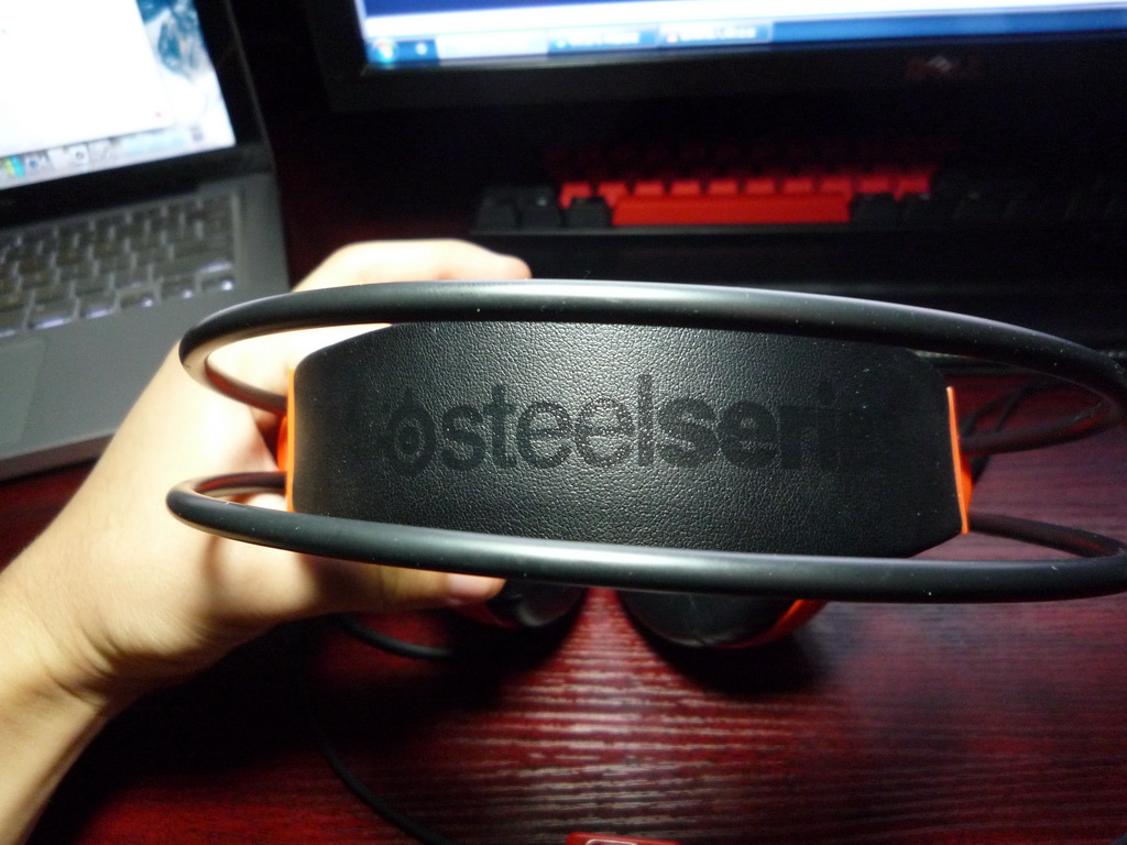(�ѳ�������)Steelseries Siberia V2 ��ɫ ��������