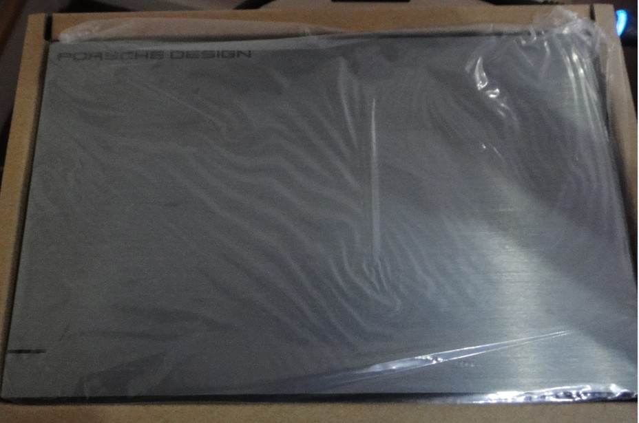 ���ѳ�����LaCie  Porsche Design  1T�ƶ�Ӳ�� 9.5�� �Ե�50
