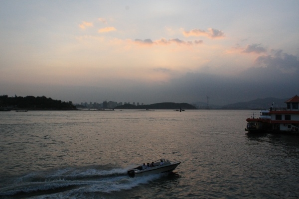 �� - -  ���ŵĵڶ���