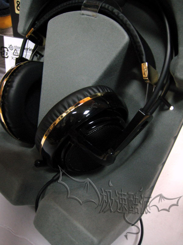 ��̳�׷� SteelSeries �������� V2 �ڽ�����羺��Ϸ���� ����ʵ��굽��