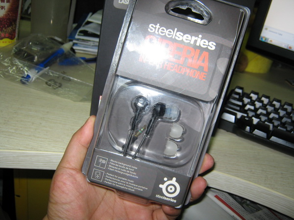 ��Ϸ��Ѵ���Steelseries HeadPhone���� ȫ�°�װ��û�� �����ȫ���˳��