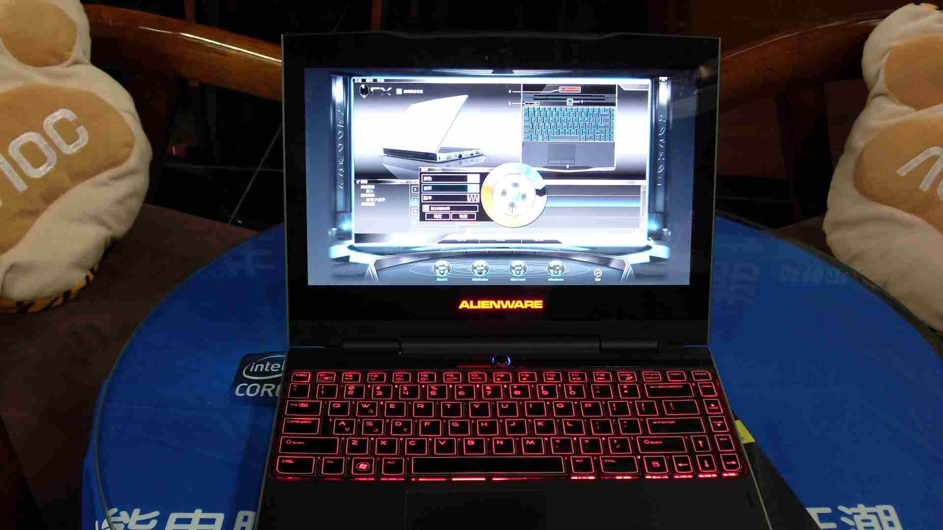 �����ô��� Alienware M11X
