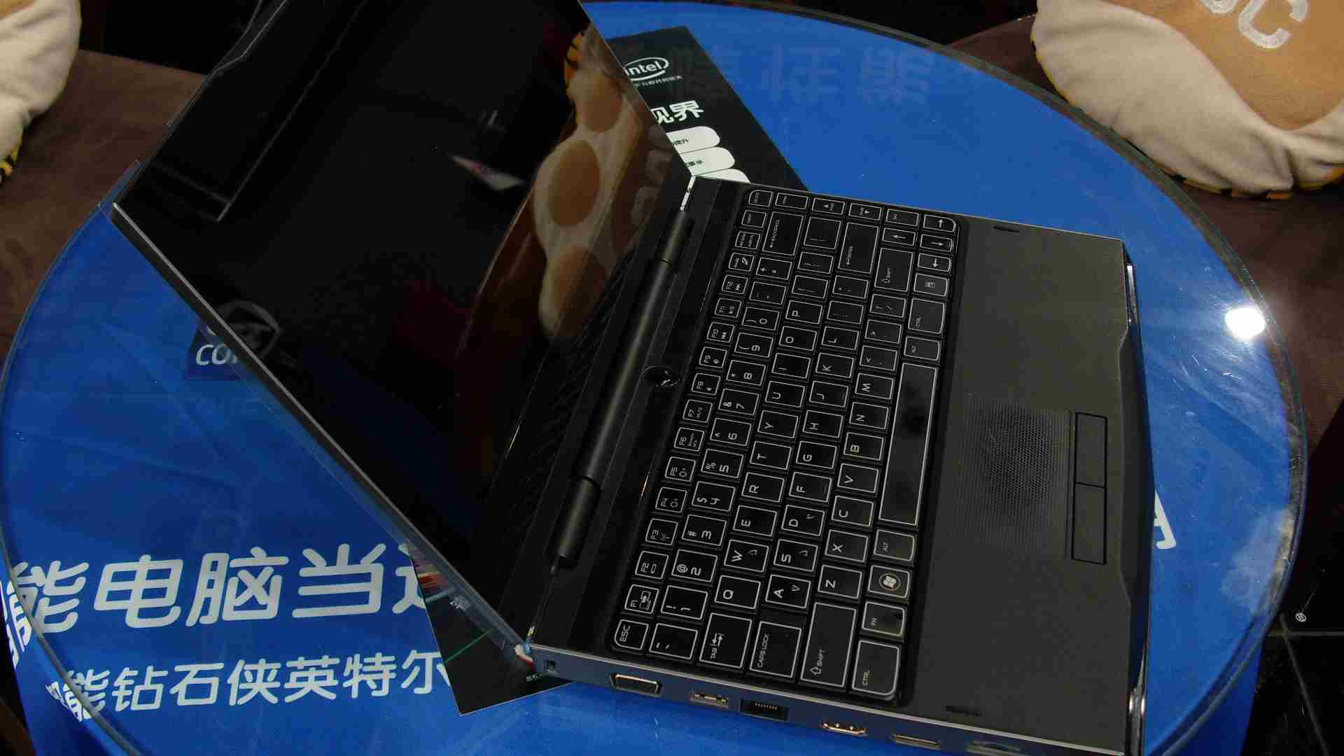 �����ô��� Alienware M11X