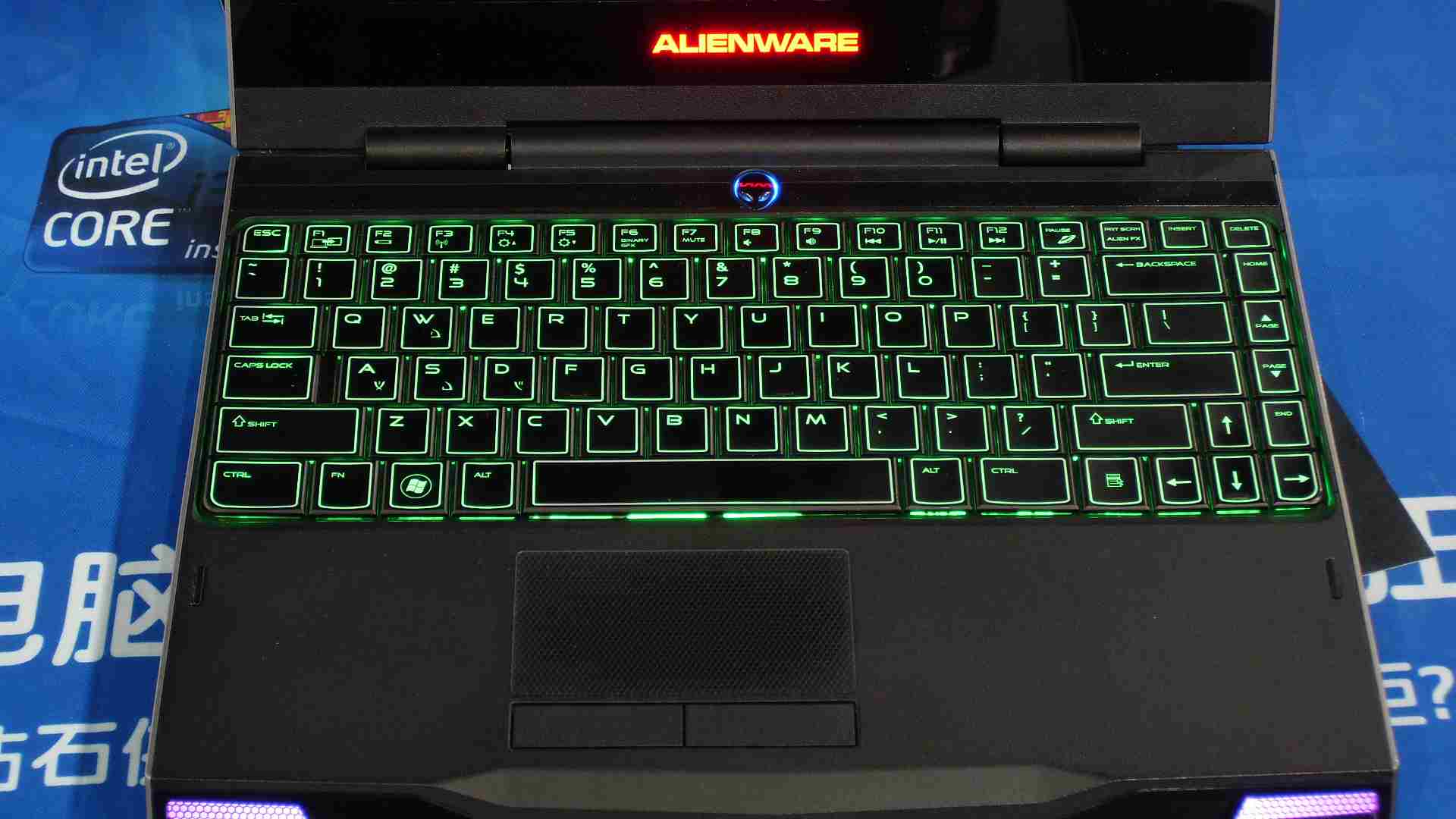 �����ô��� Alienware M11X