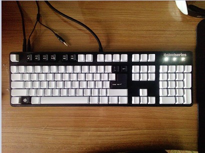 �����ױȵĴ��У�ԭ����õ���Ȼ����SteelSeries��7G�ú󡣡�����