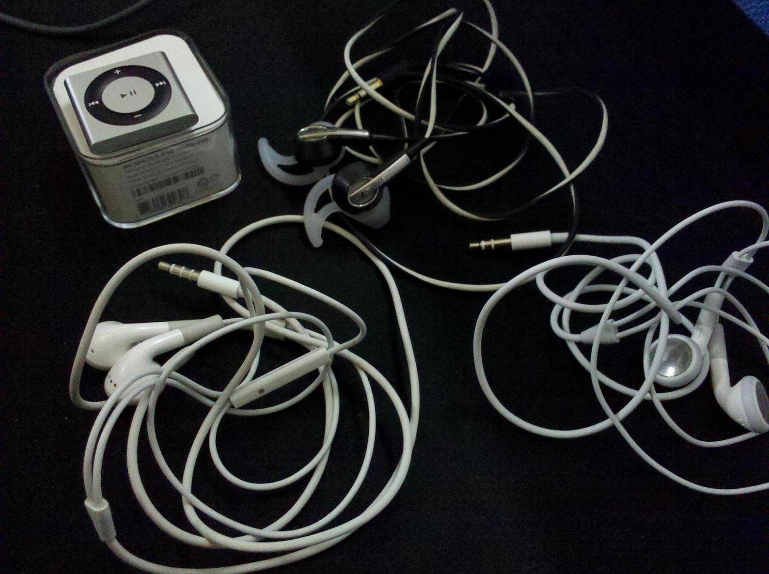 ������IPHONE��IPODԭװ������һ�� �Ա�����