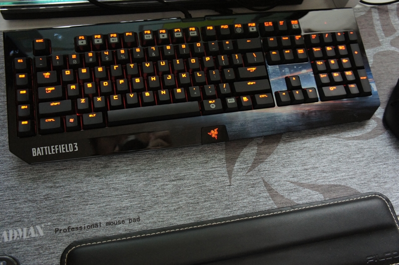 Razer����L�3ϵ�ЮaƷ����������+�ڹыD֩���I�P+�}���x����|�_��