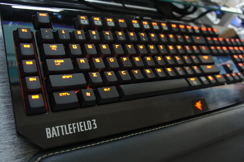 Razer����L�3ϵ�ЮaƷ����������+�ڹыD֩���I�P+�}���x����|�_��