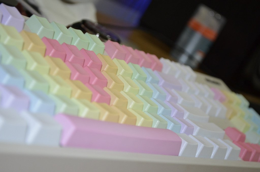 ���Ϻ��������ۡ�Filco104ʥ��һ����ɫ/�����е����+�ʺ��ñ