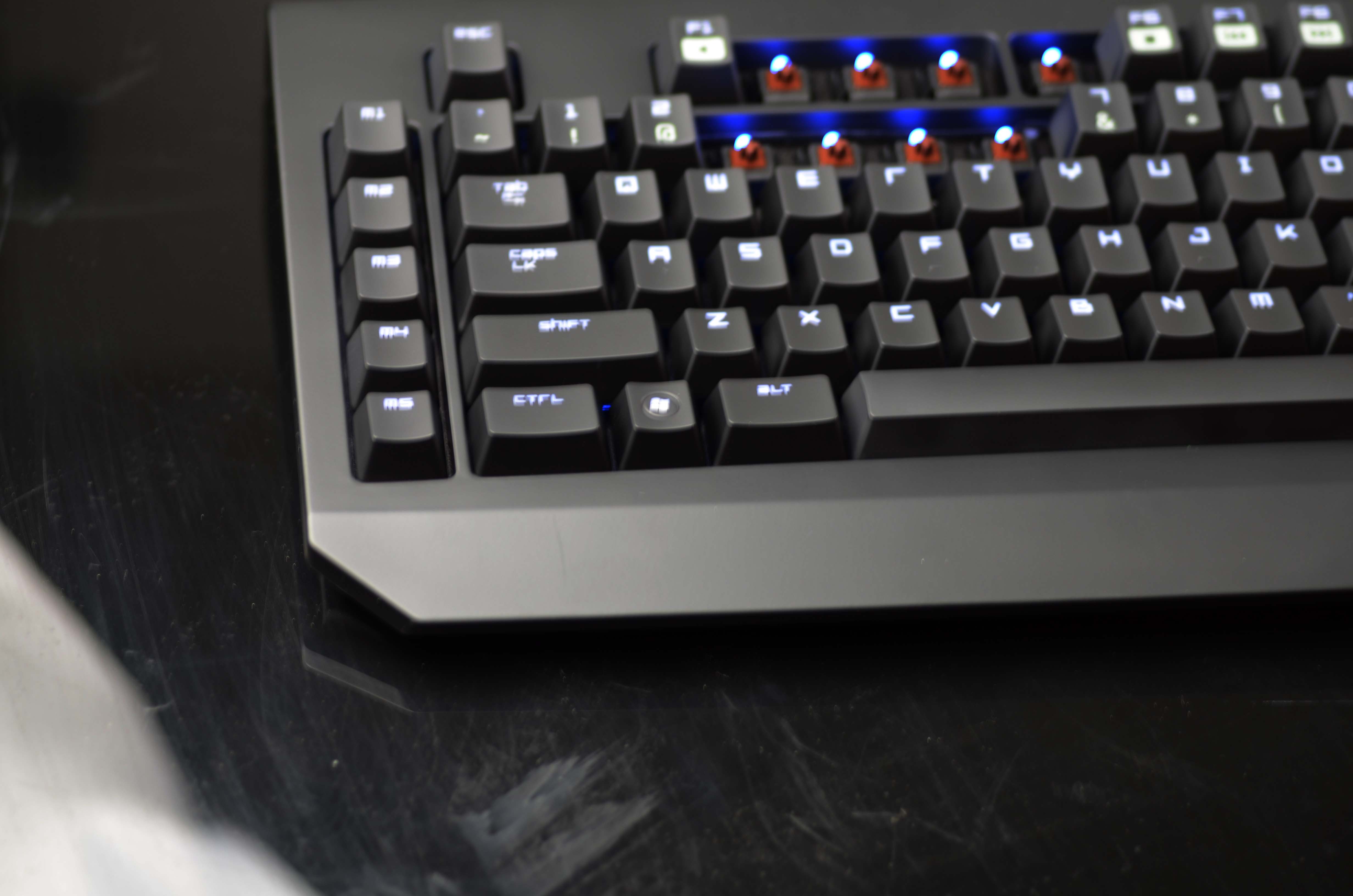 ���ݳ������ߺڹѸ������ռ������ 1050Ԫ