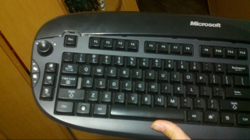 ���������������ļ��̡���΢����razer���ϳ��Ķ�֩��