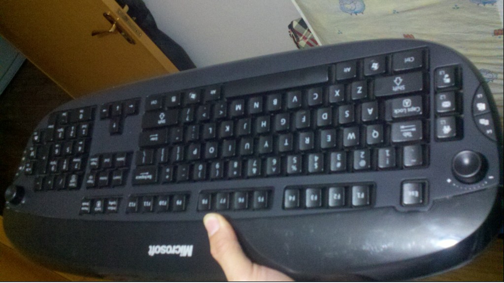 ���������������ļ��̡���΢����razer���ϳ��Ķ�֩��