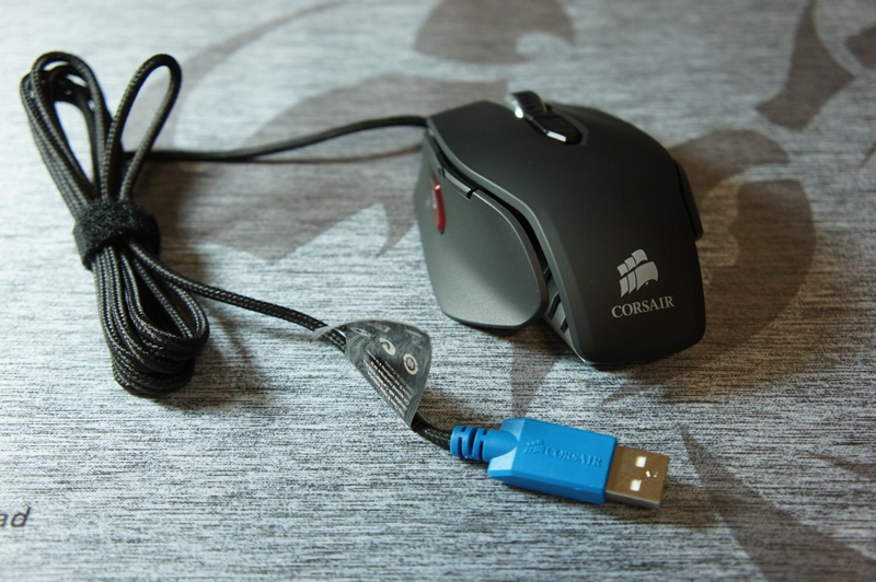 Corsair M60 -- զ