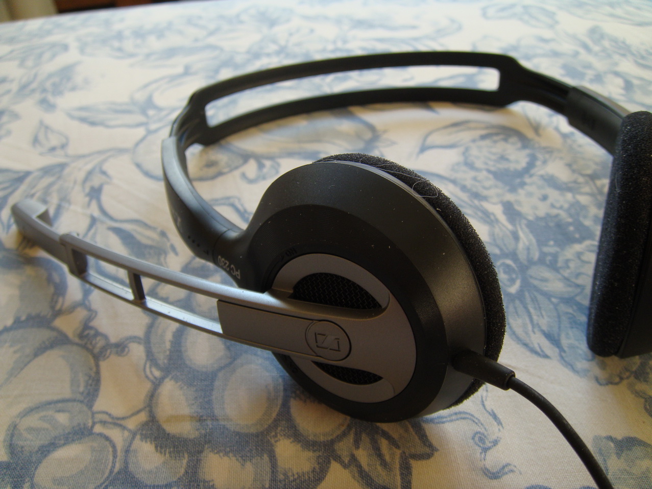 Сģζ-----SENNHEISER  PC230ʹø