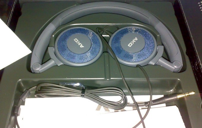 ������������AKG K420 ��SF���ѳ���